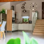 Alesandro Appartement *