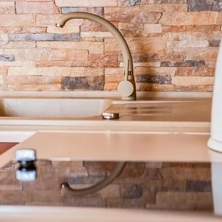 Alesandro Apartment *